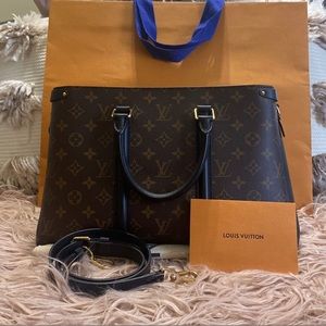 Louis Vuitton Soufflot Mm Noir